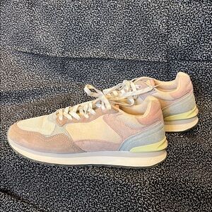 Hoff Barcelona Pastel Sneakers Size 8